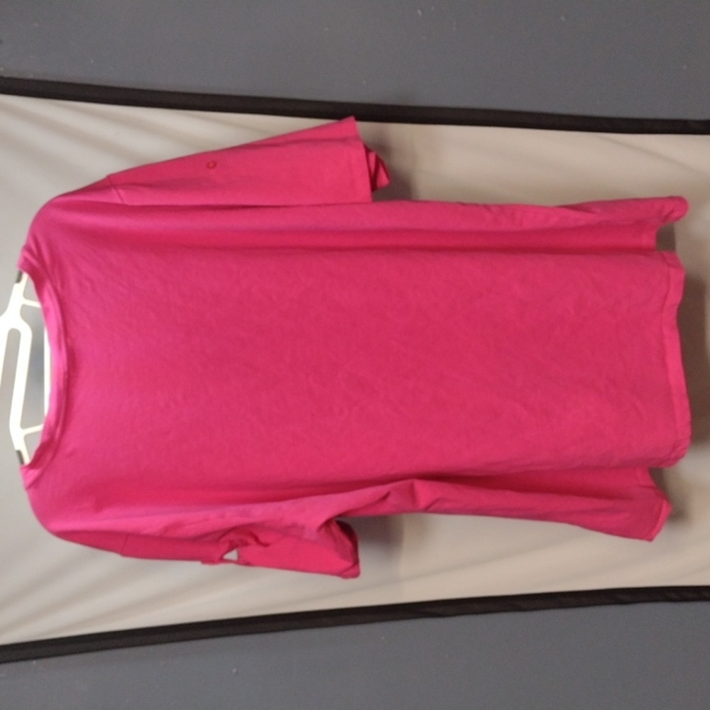 Pink tee - Picture 9 of 9